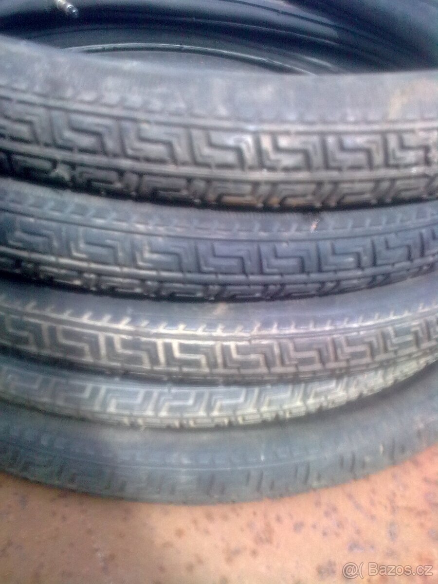 Socialistické blatníky 28 - 13