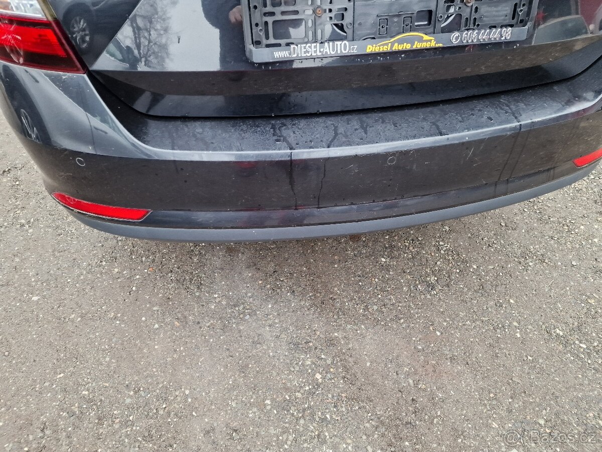 Škoda Rapid 1.6 TDI 85KW DRIVE NAVI - 13