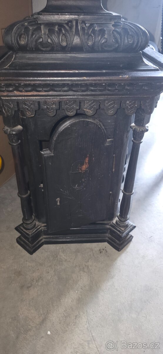 Hodně stará schránka/skříňka/ - 13