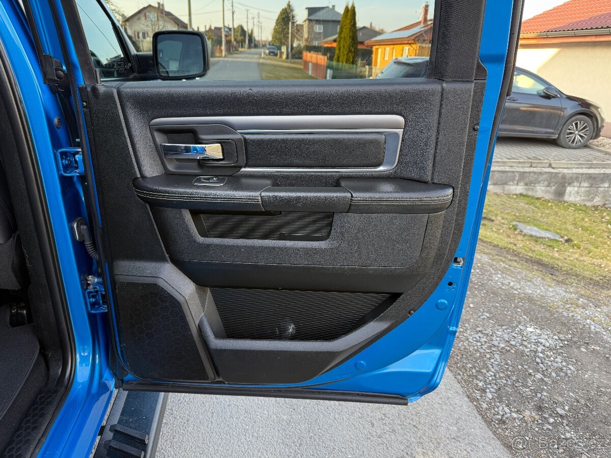 DODGE RAM 1500 WARLOCK HEMI CLASSIC - 13