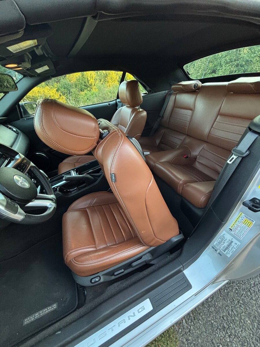 Ford Mustang Convertible 3.7 V6 - 13