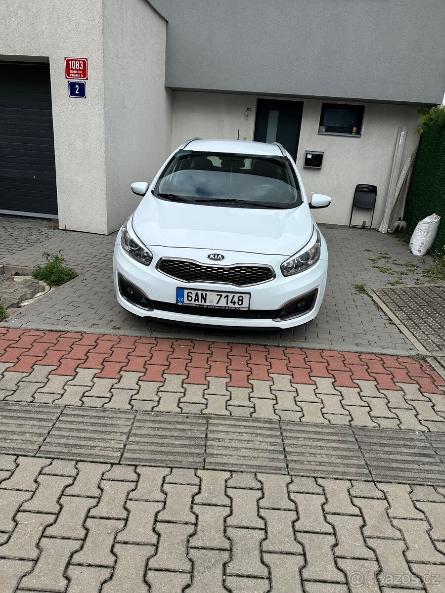 Kia Ceed 2017 rok 1.6 diesel - 13