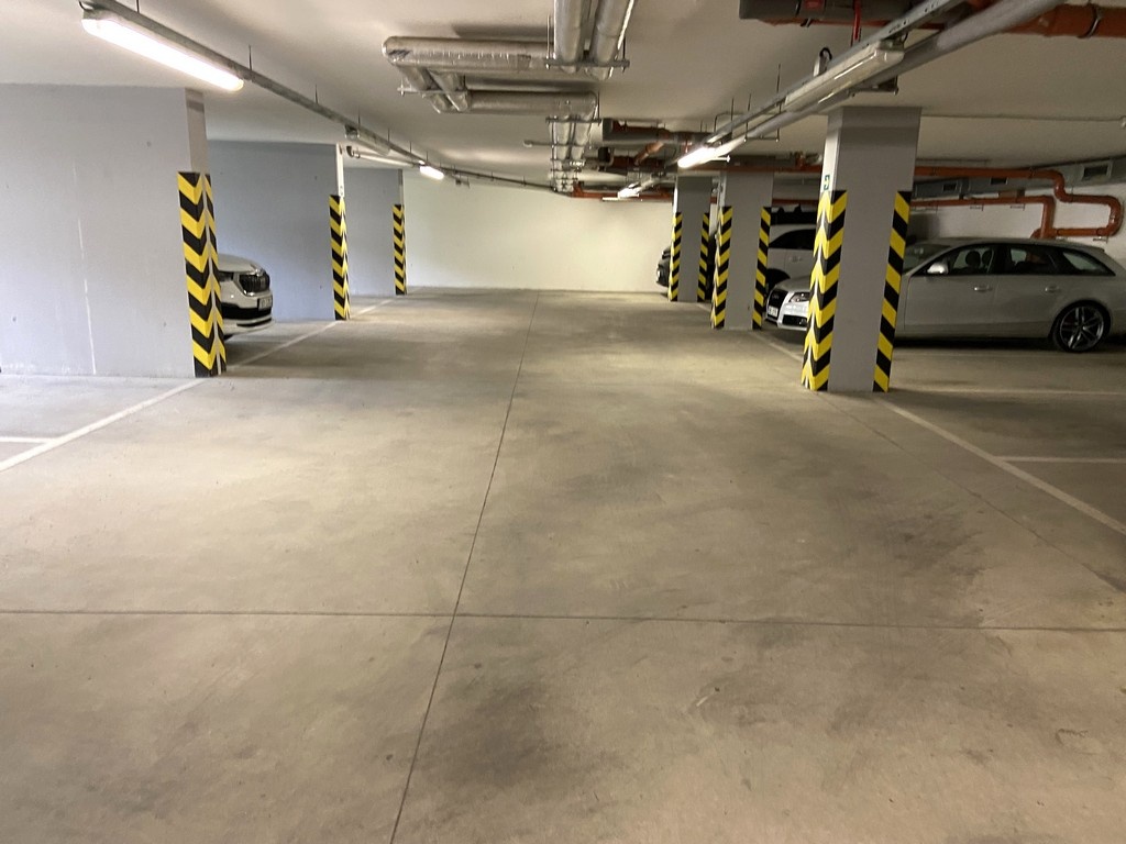 PRODEJ GARÁŽOVÉHO STÁNÍ NA ULICI ŘÍČANSKÁ, BRNO-BYSTRC - 13