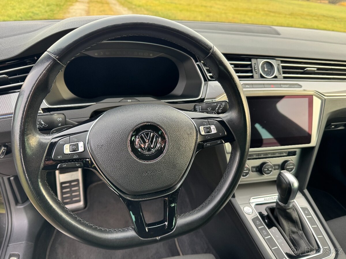 VW Passat Alltrack 2.0 TSI 162 kW 4Motion DSG r.v. 2018 - 13