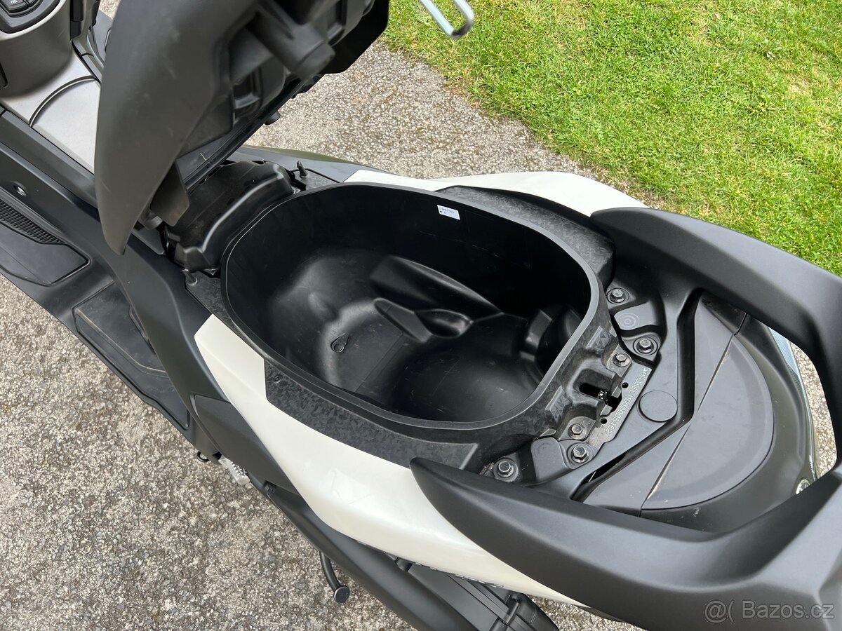 Yamaha Nmax 125 2025 - 13