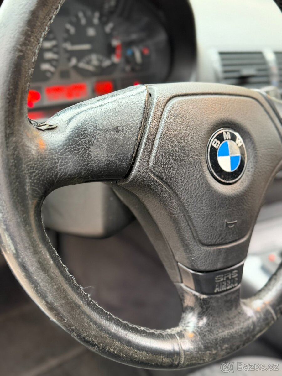 BMW 320i E46 sedan, 110 kW, benzín, automat, 1999, černá - 13