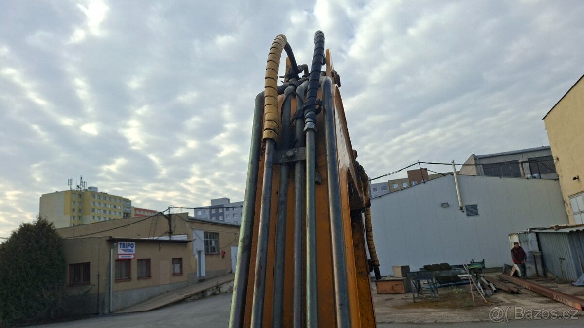JCB 8052 - 13