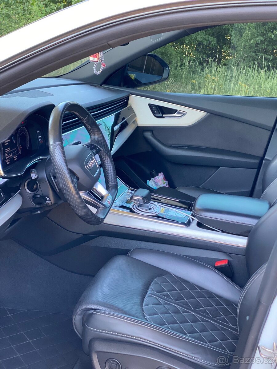 Audi Q8 - 13