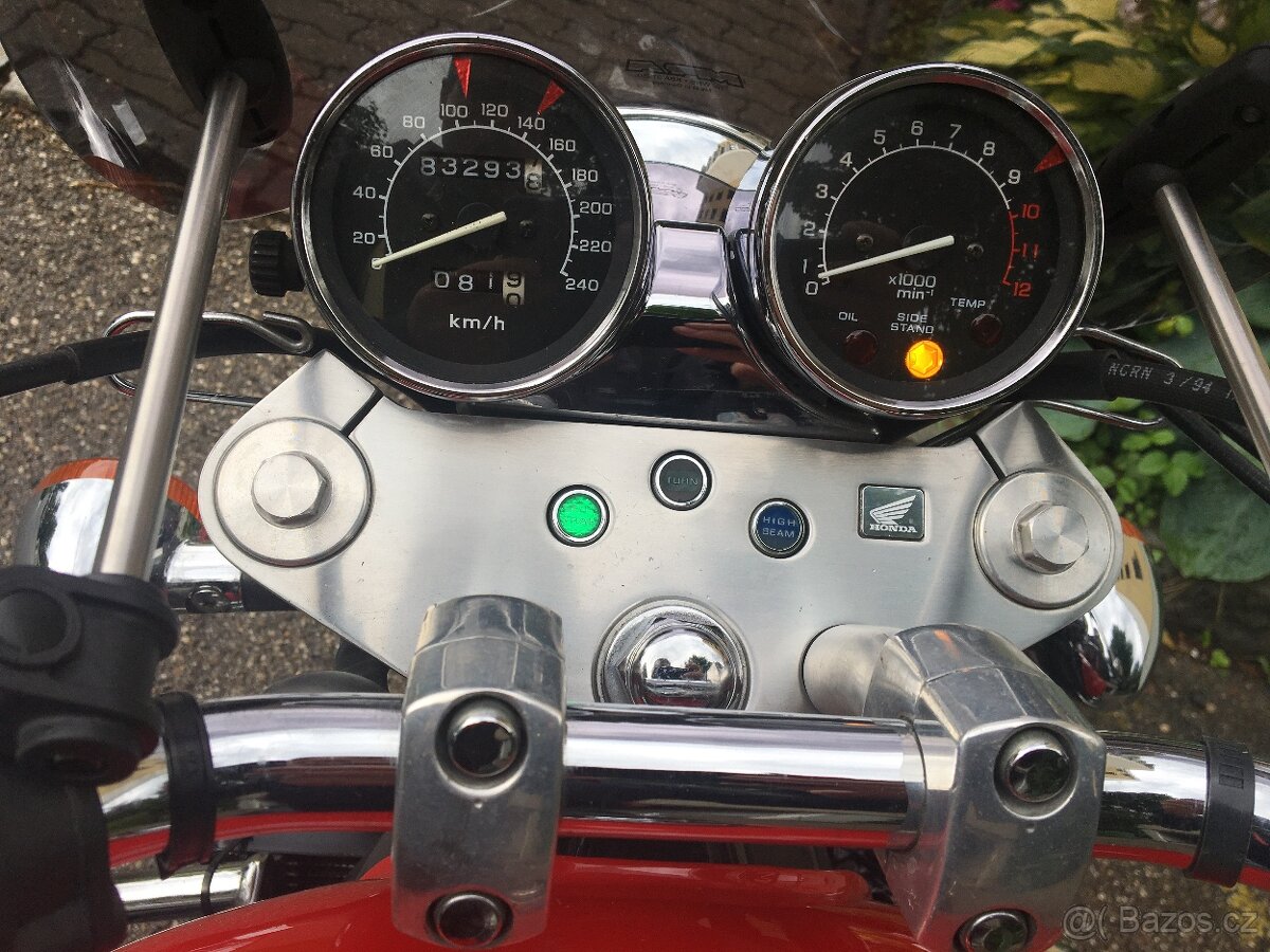 Honda Magna VF 750 C,Servisní knížka - 13