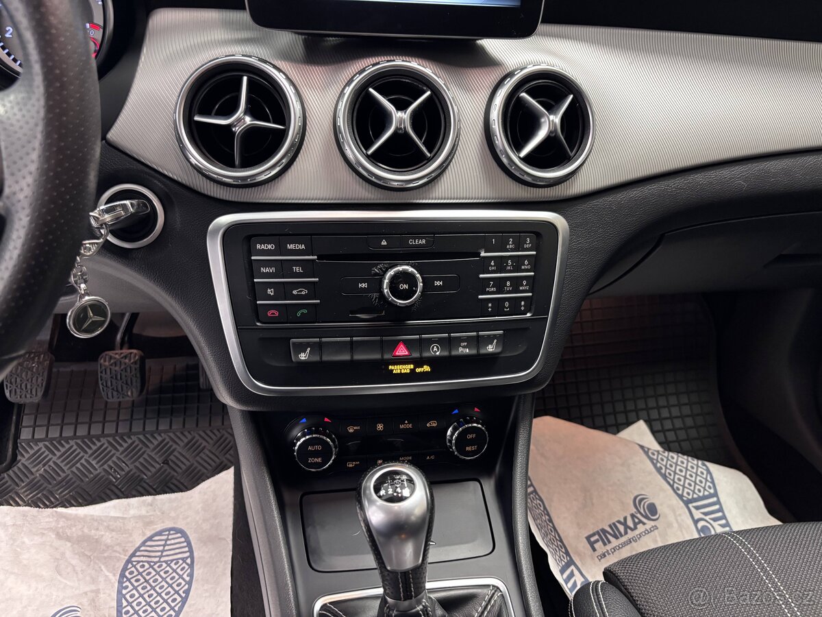 Mercedes-Benz GLA 1,6 180 - 13