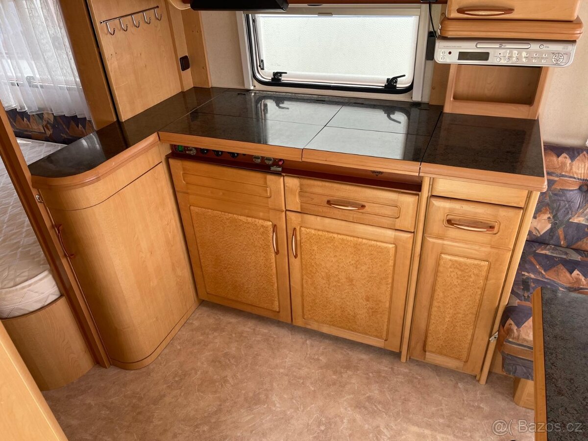 Hobby Exclusive 495, 4 osoby, bojler, sprcha, fr.postel,stan - 13