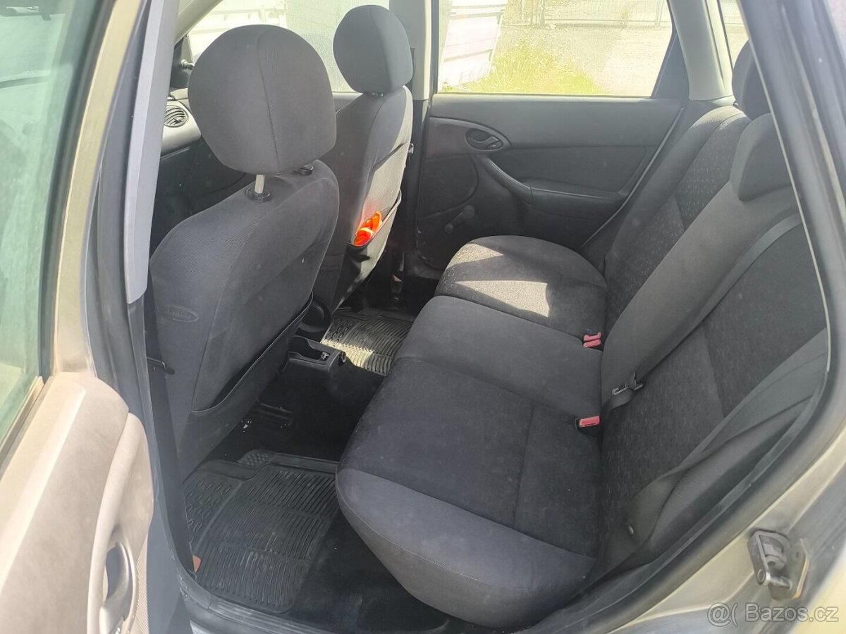 Ford Focus 1.8 nafta 74 kw - 13