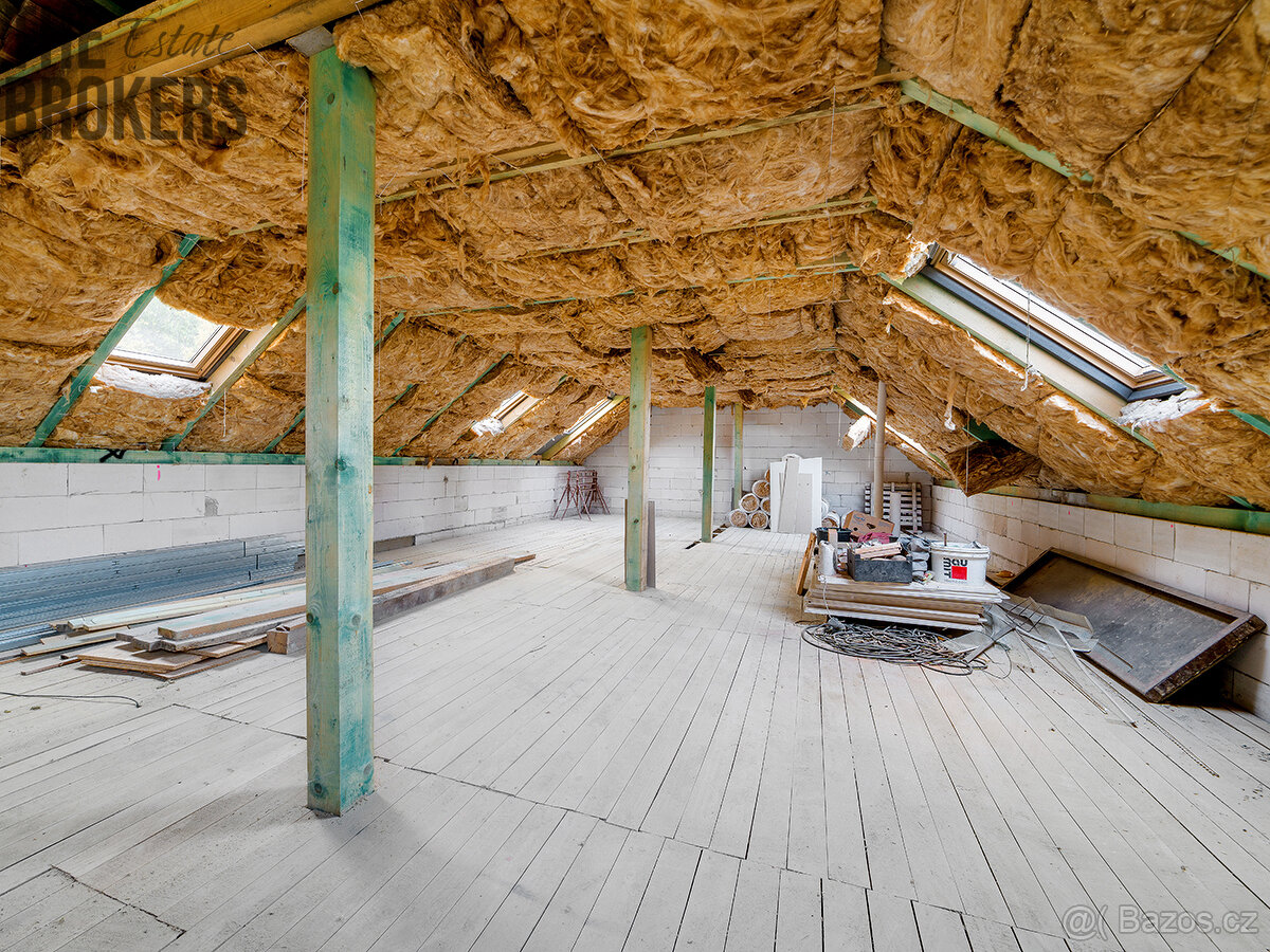 Prodej domu Lovčice u Kyjova - 13