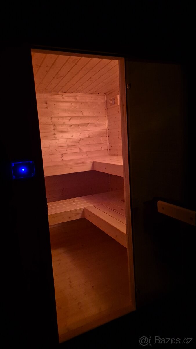 Sauna 200x280cm s předsíní pro 6-8 osob - 13