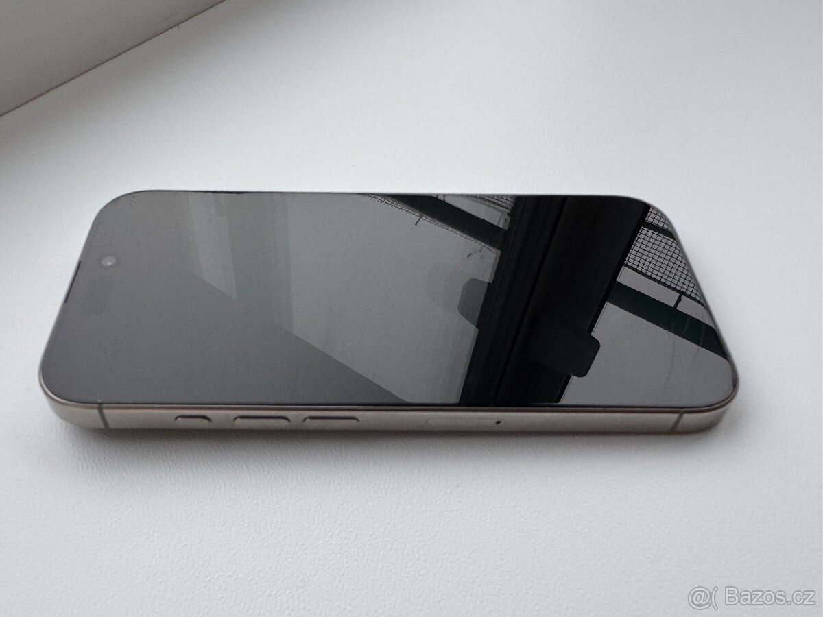 Apple iPhone 16PRO 128GB Přírodní titan - 13