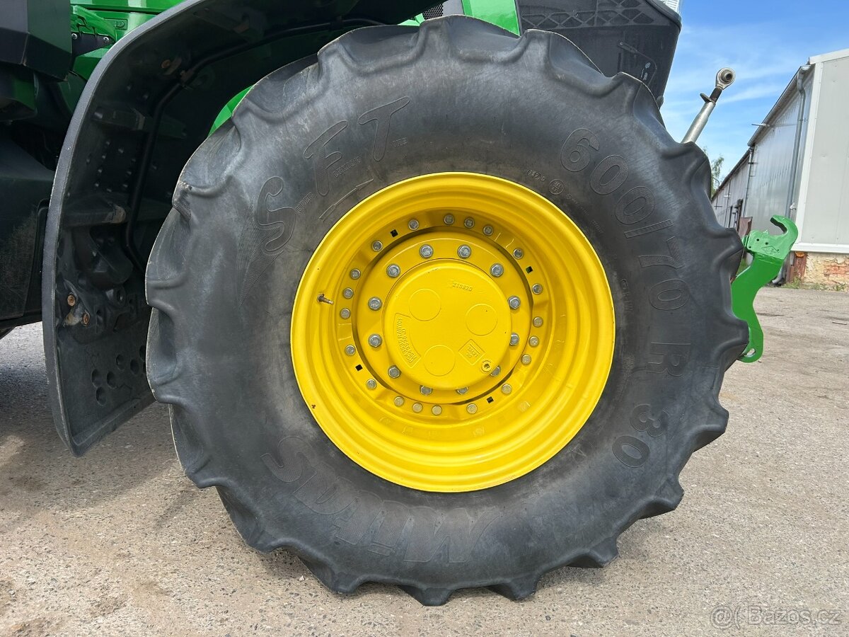 John Deere 7R270 - 13