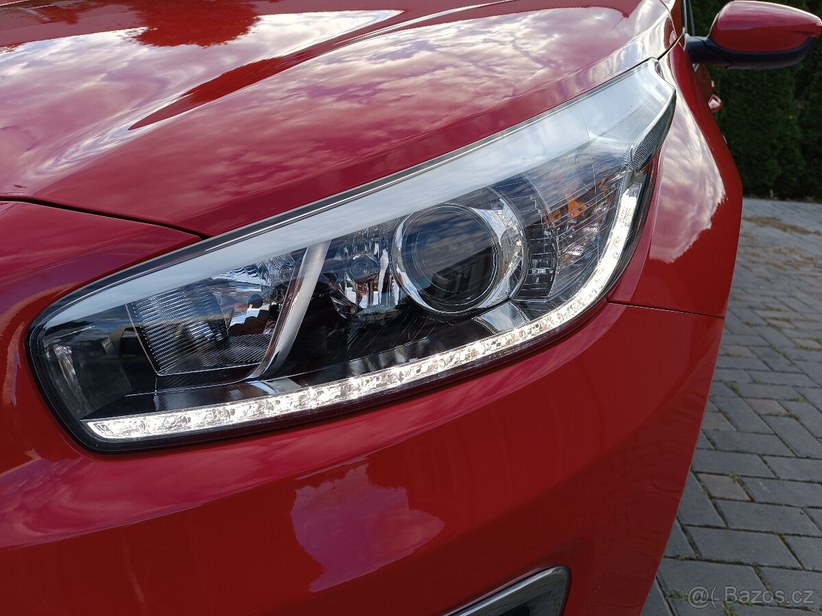 KIA Ceed - 13