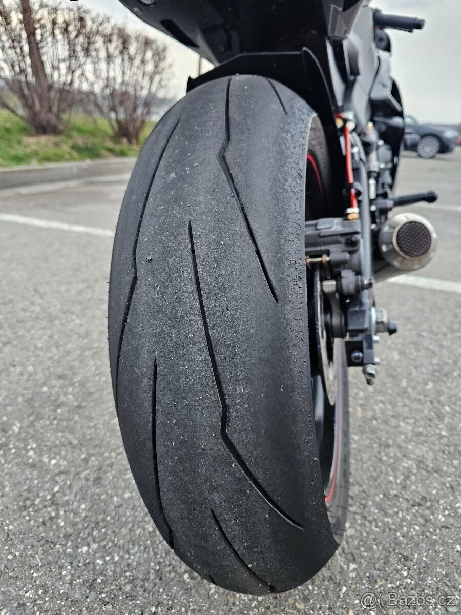 Yamaha R6 2006 - 13