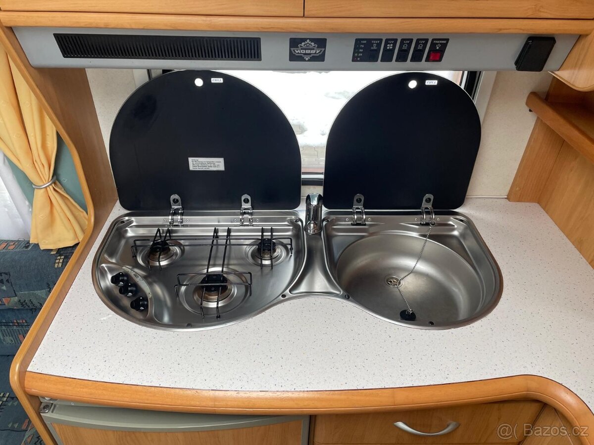 Hobby Excellent 460, 4 osoby, bojler, fr.postel - 13
