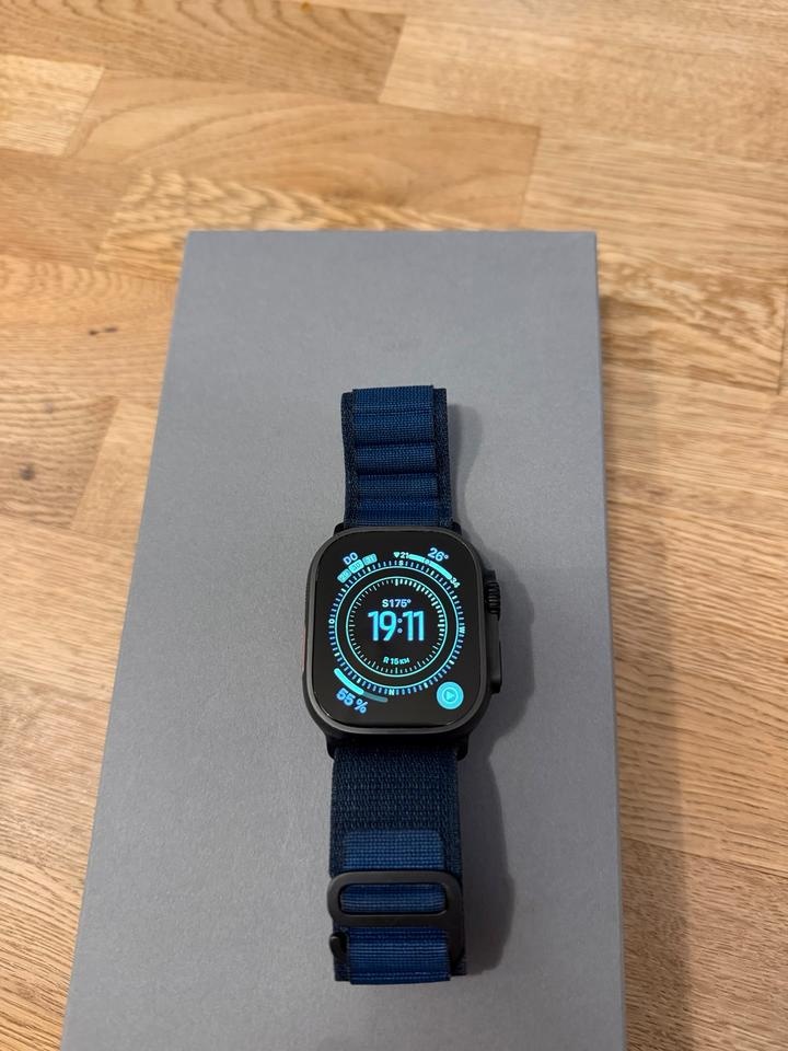 Apple Watch Ultra 2 49mm GPS + Cellular Titanium Case - 13