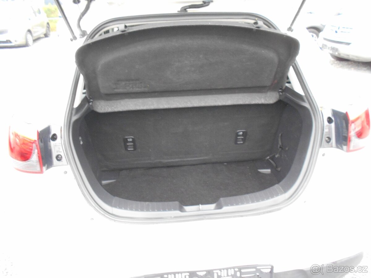 MAZDA 2 1.5 I - 13
