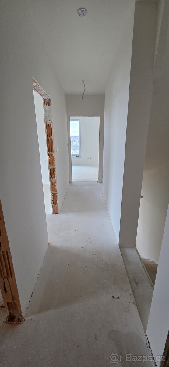 Viladům 4kk se zahradou - 13