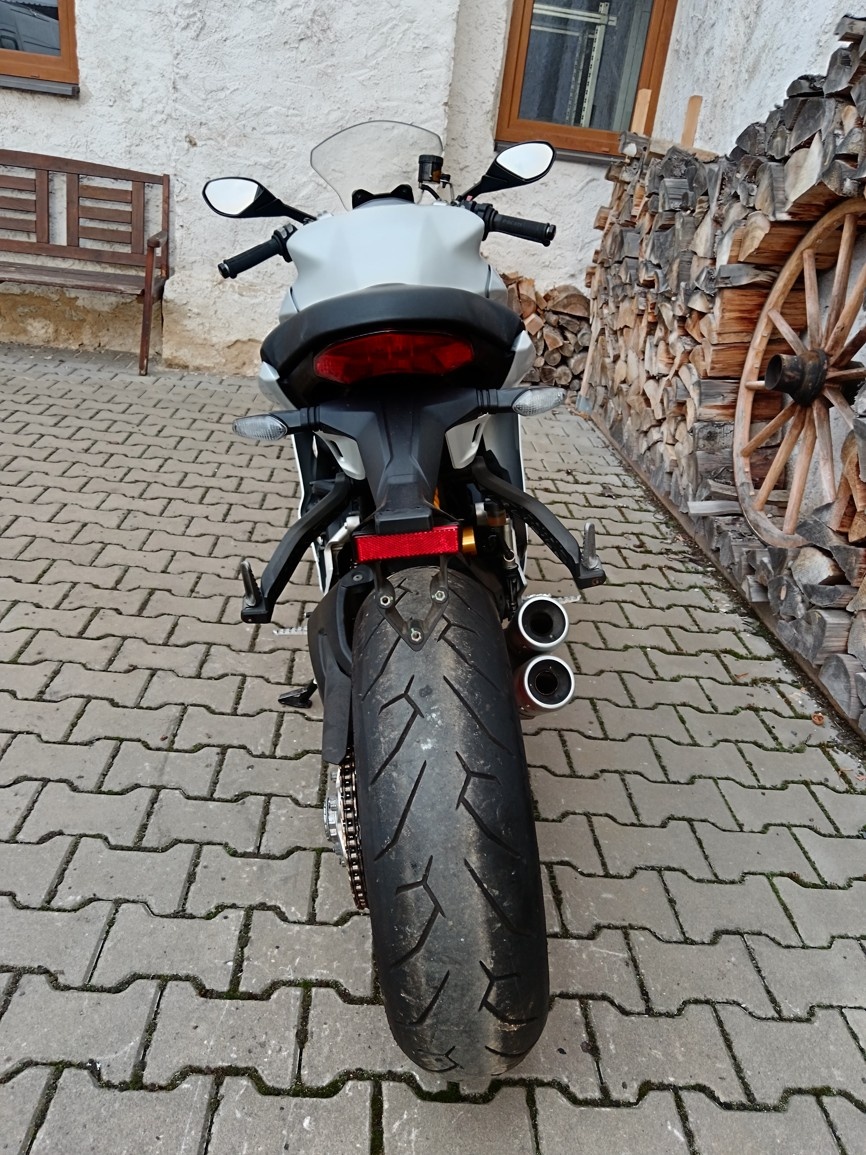 DUCATI SUPERSPORT S - 13