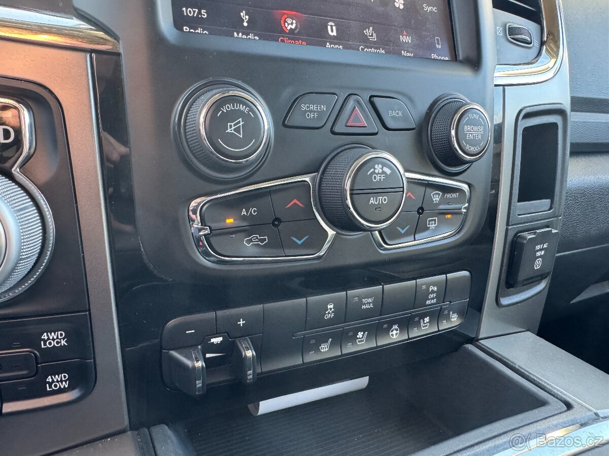 Dodge Ram, 1500 Night Edition bez nehody - 13