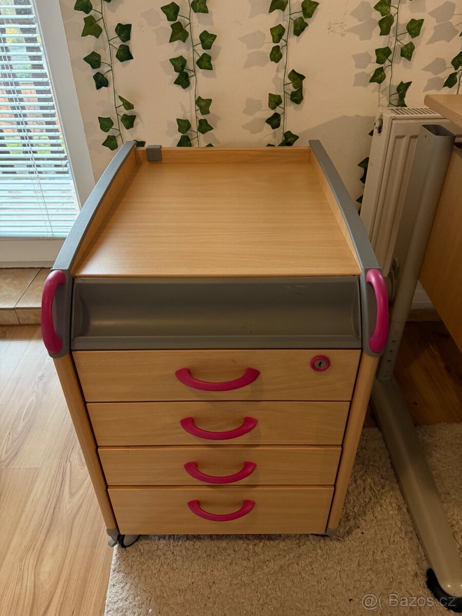 Rostoucí psací stůl - 13