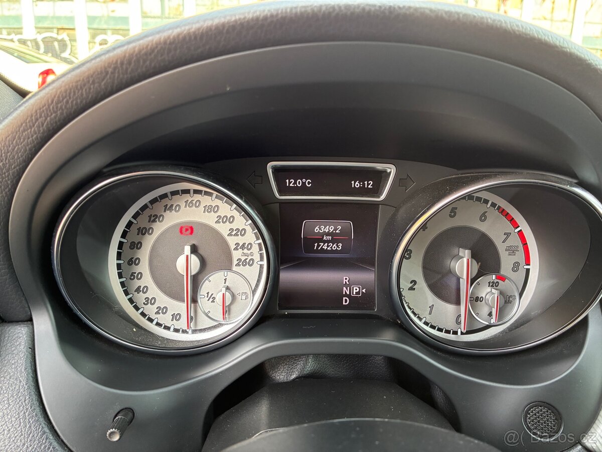 Mercedes-Benz CLA180 - 13