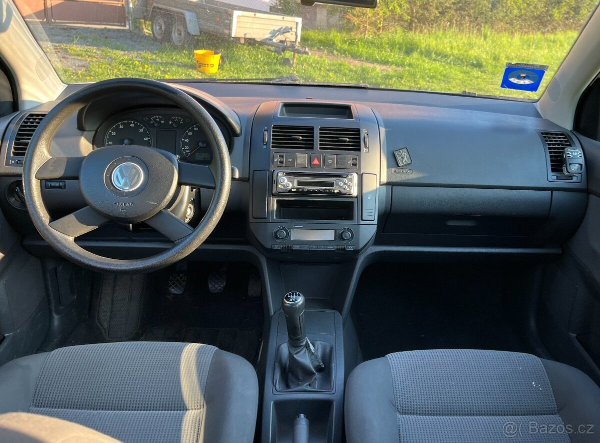 Volkswagen polo 1.4, 74 kW, 2004 - 13