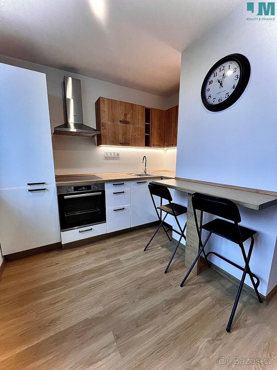 Pronájem bytu 1+1 43m² - podlahové plochy v Třebíči - 13