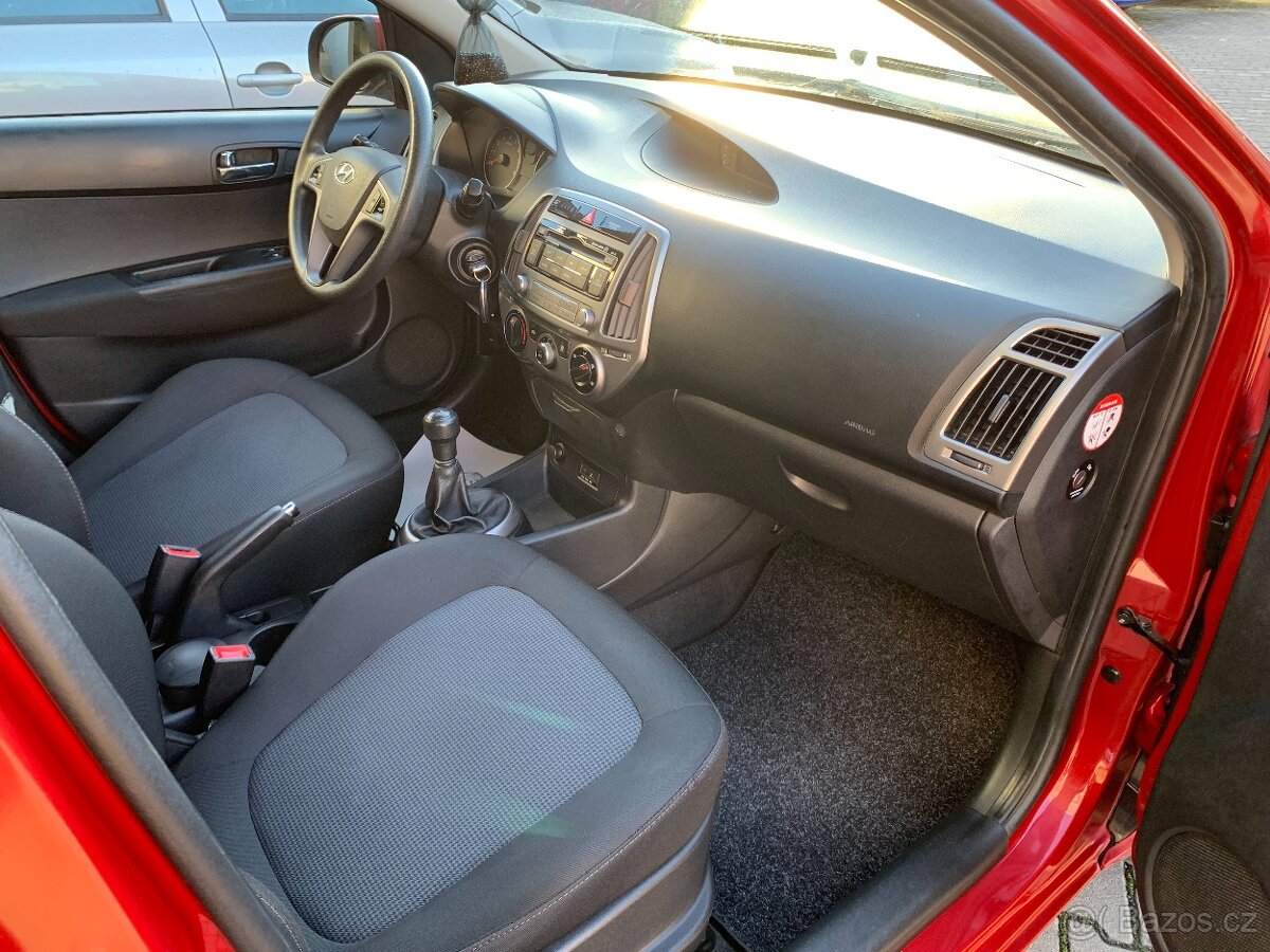 Hyundai I20 1.2i 62kW r.v.2014 - 13