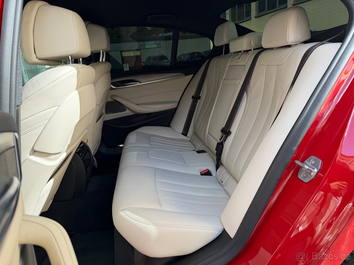BMW 540i ČR mpaket , h&k , topstav - 13