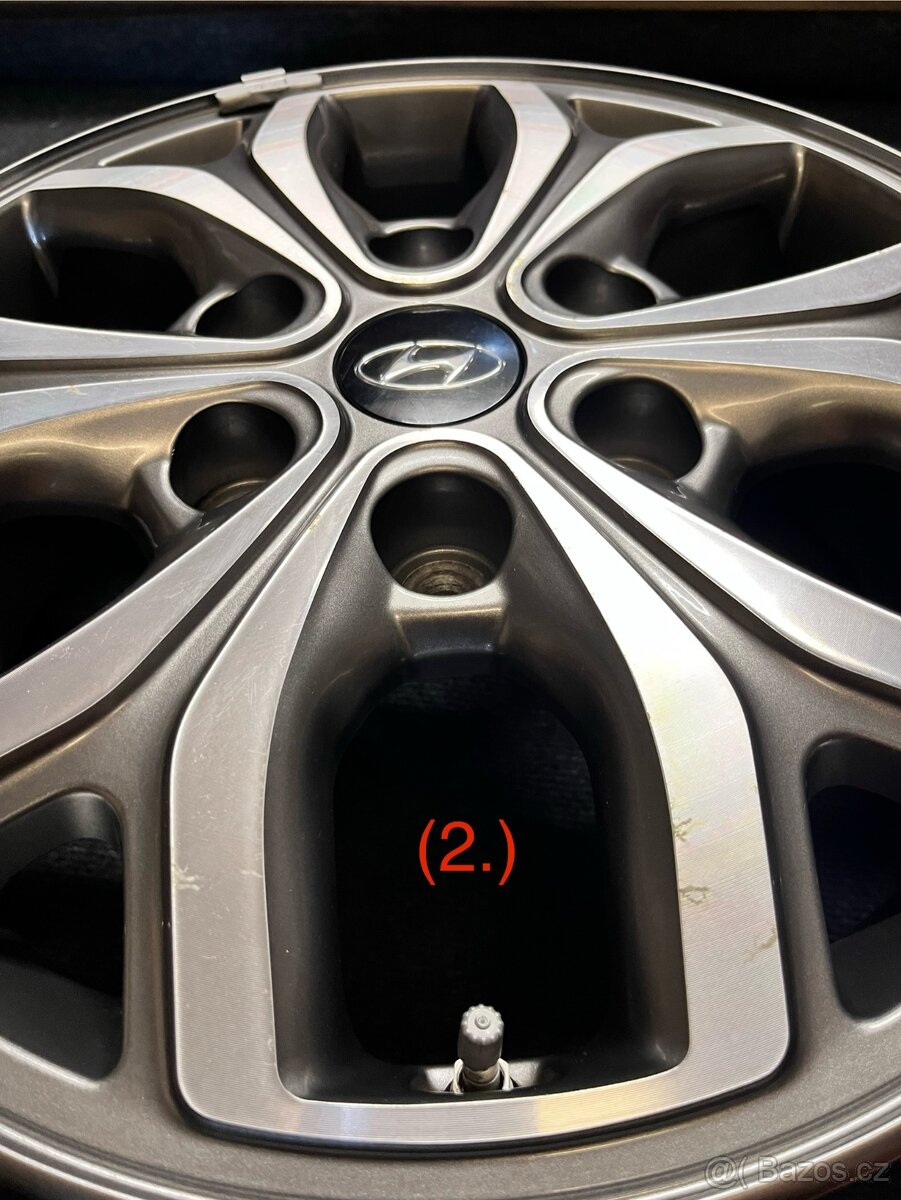 6x139.7 R17 originál alu kola Hyundai H-1 Starex - Staria - 13