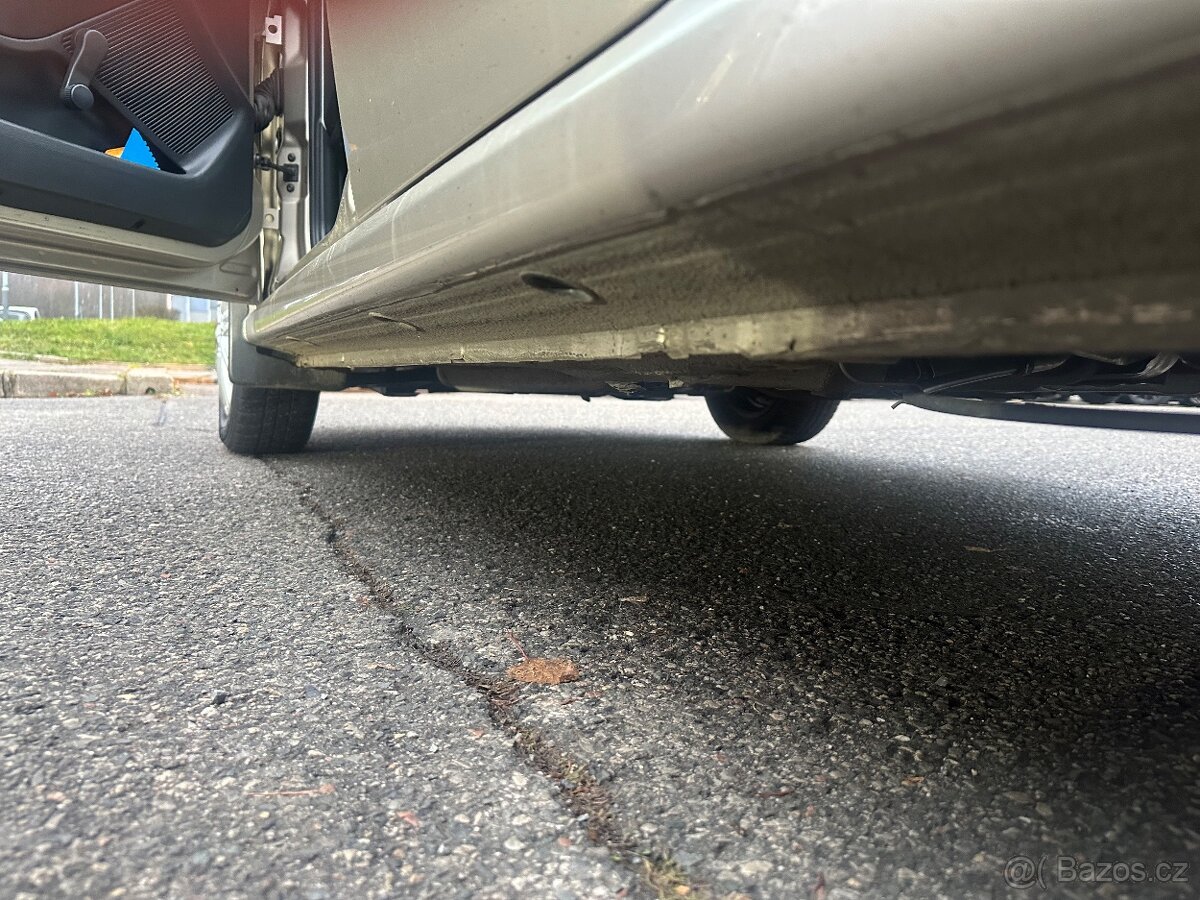 Škoda Fabia 2006 1.Majitel 79tis km Garážovaná - 13