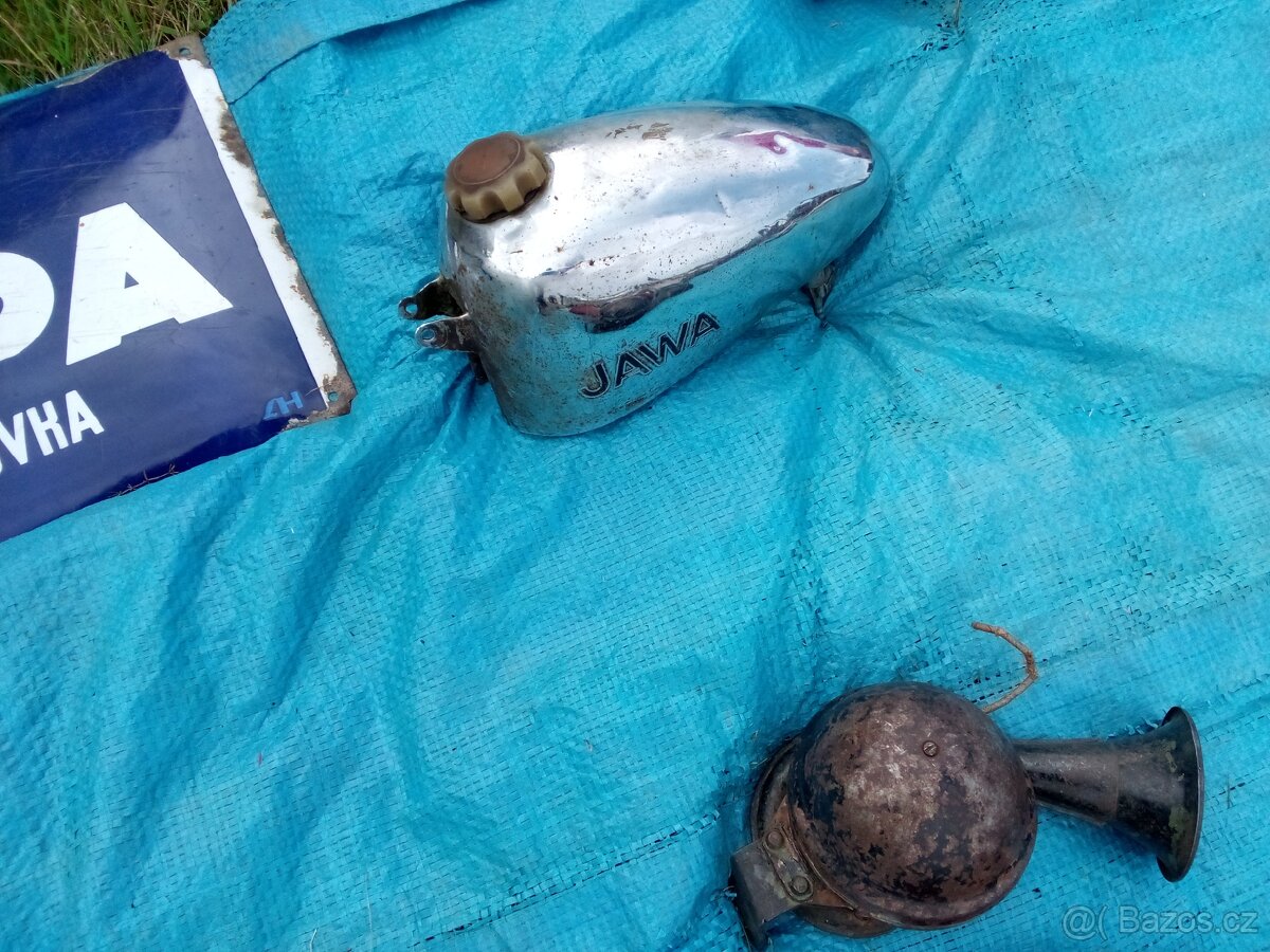 Moped Stadion, kyvacka,pérák aj. - 13