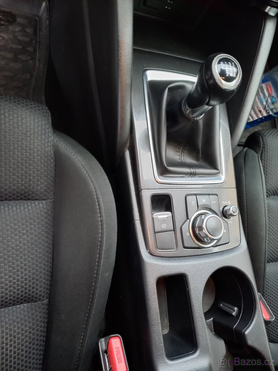 Mazda XC 5 - 13