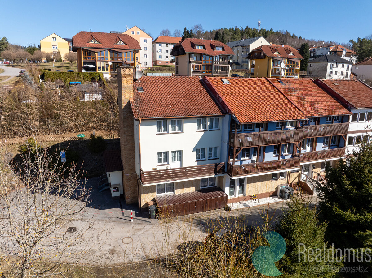 Prodej byt/apartmán 3+1 (67 m²) + 2 parkovací místa, Lipno n - 13