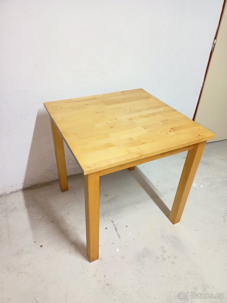Prodám hezký stůl IKEA,komodu a noční stolky z masivu - 13