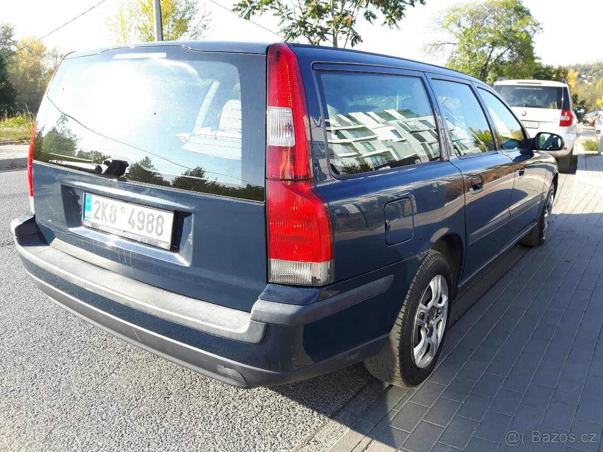 Volvo V70 2.4i - 13