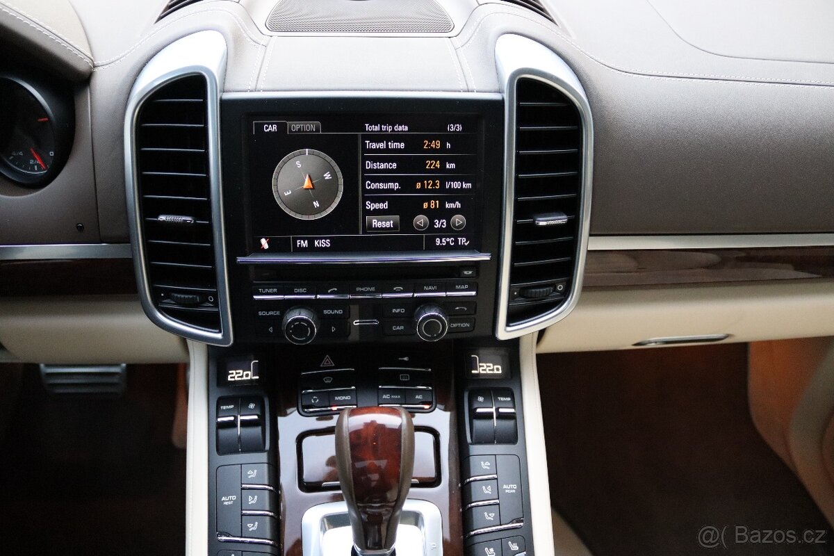 PORSCHE CAYENNE S 4.8 V8 4X4 294kW - 13