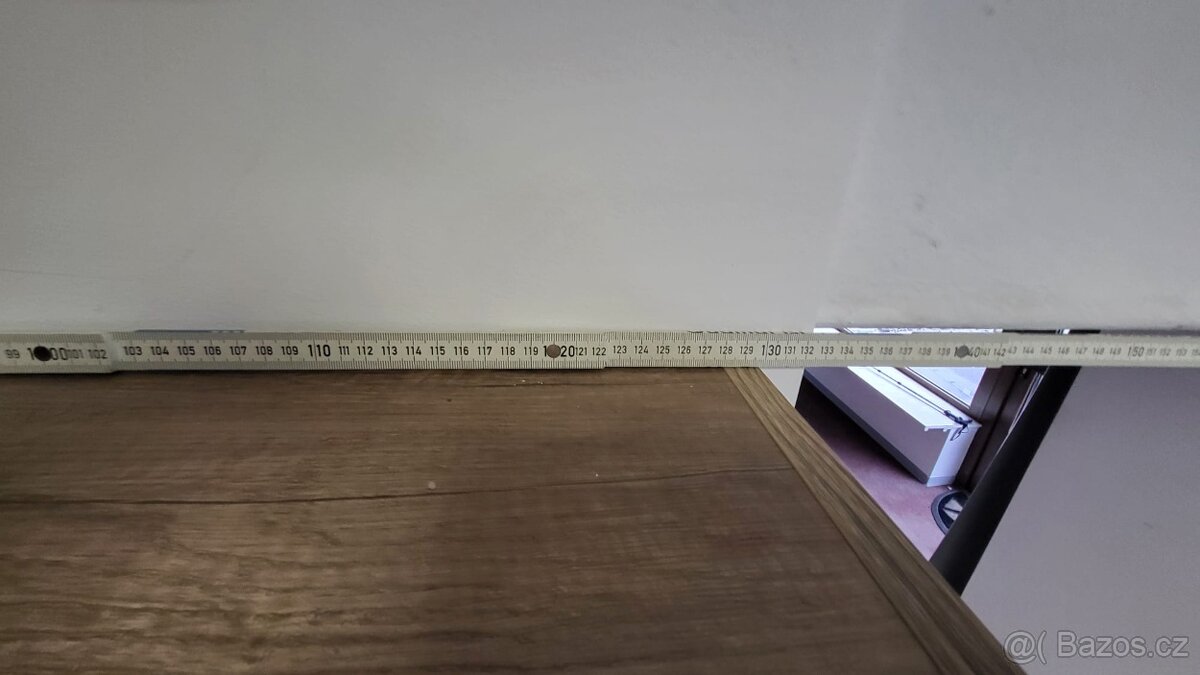 Zánovní kuchyň se spotřebiči lednička, myčka, mikrovlnka - 13