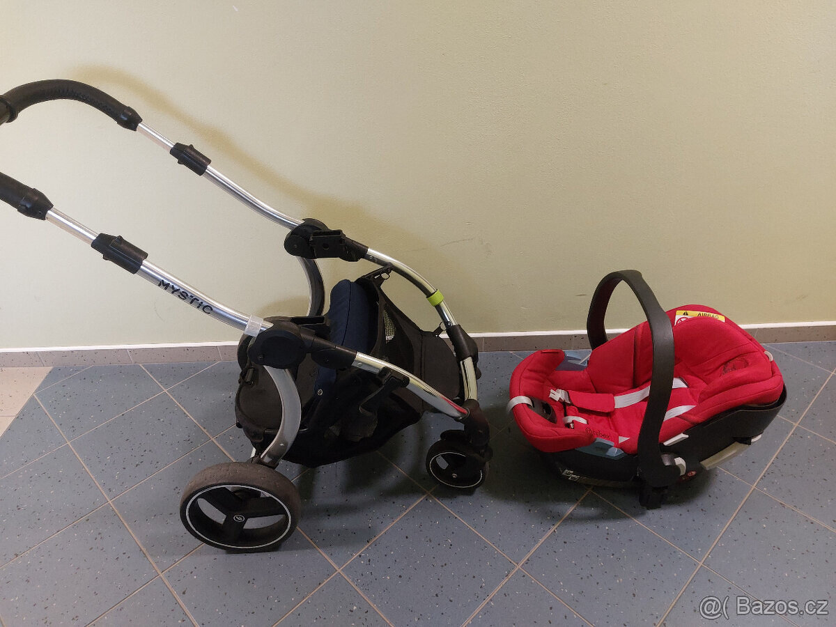 Kočárek + výbava - 13