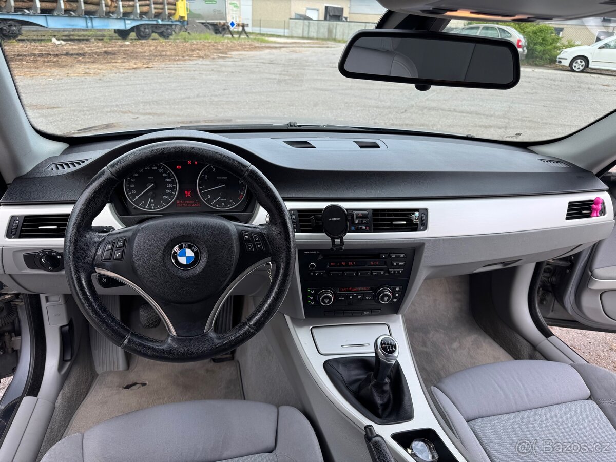 BMW e92 320i 125kw - 13