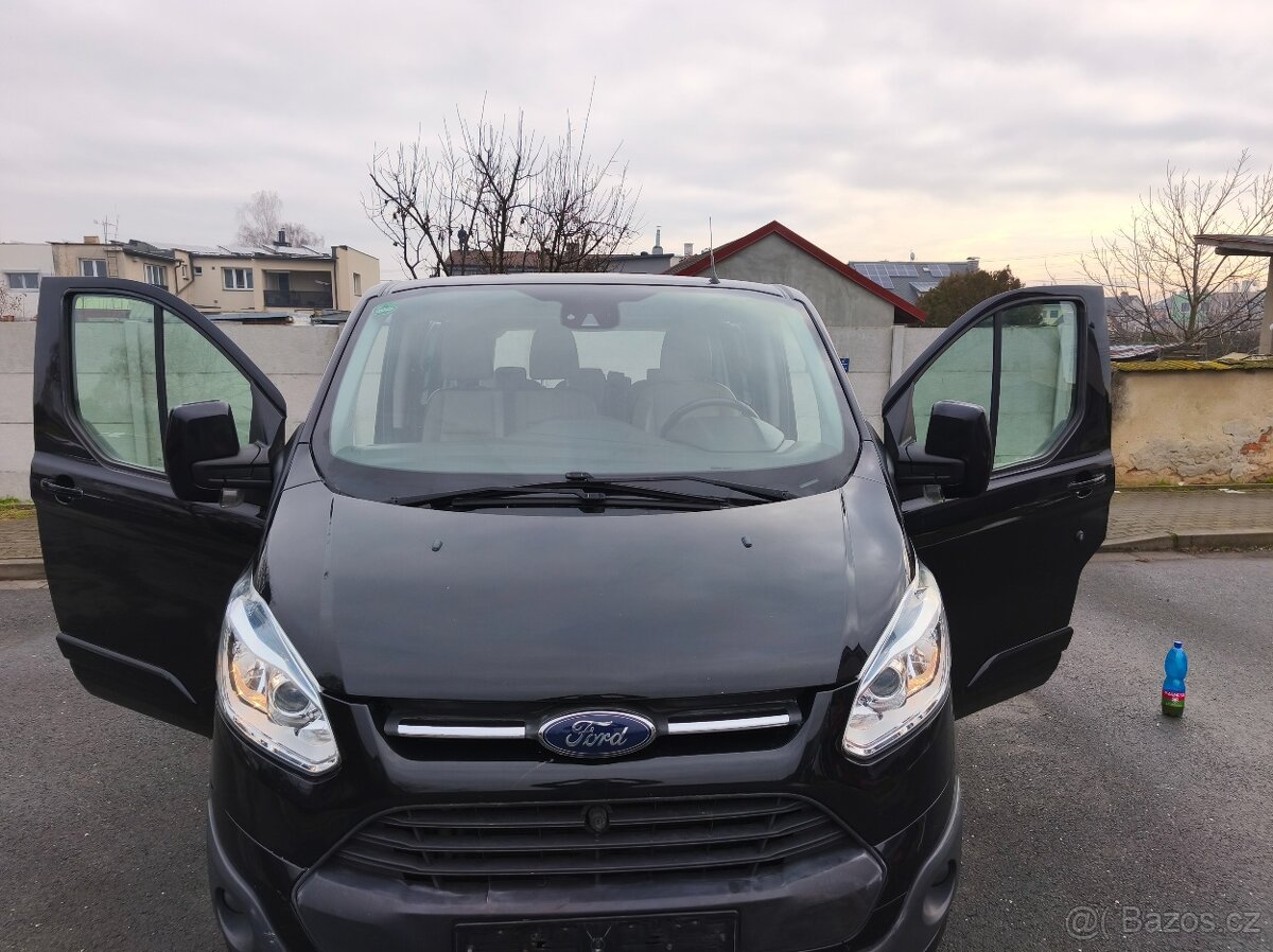 FORD TOURNERO CUSTOM-9 MÍST-116KW - 13