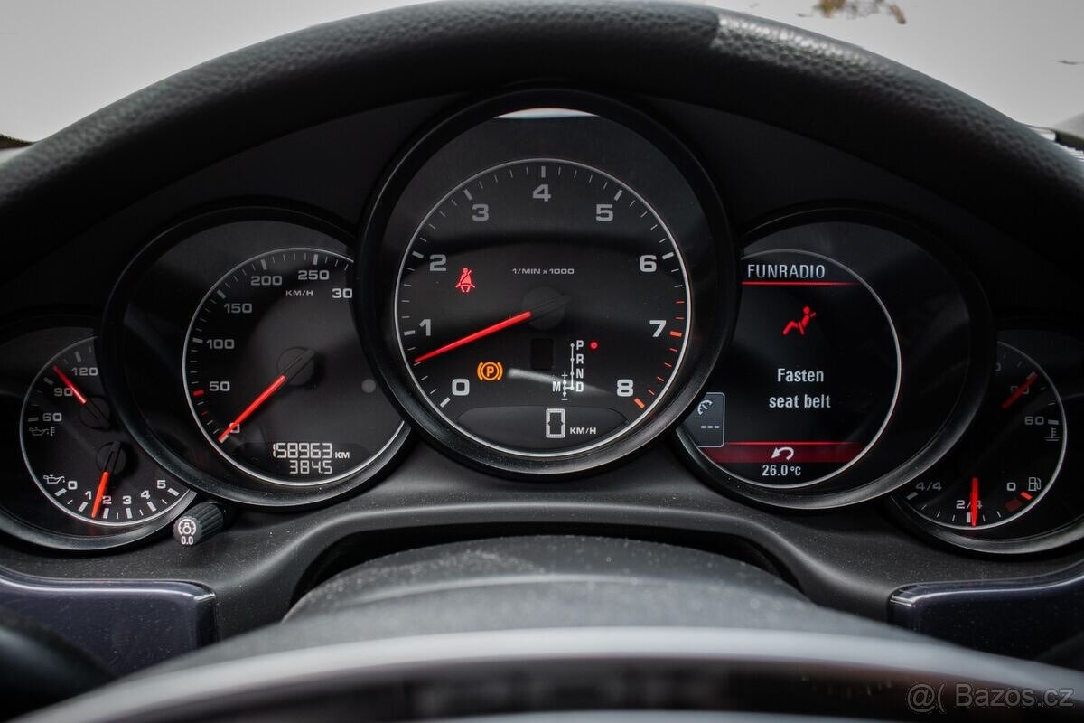 Porsche Panamera 3.6 V6 A/T, 220kW, A7 - 13