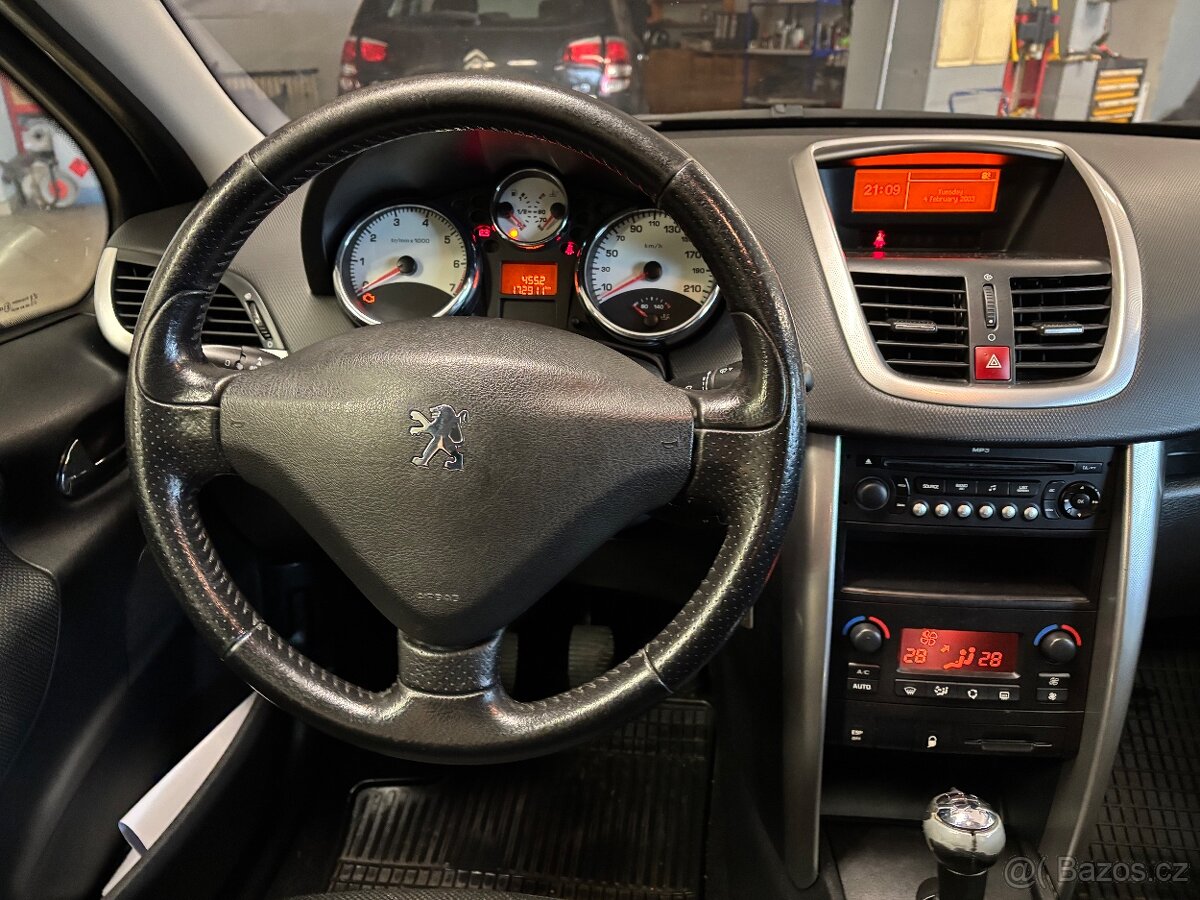 Peugeot 207 SW 1.6i - 13