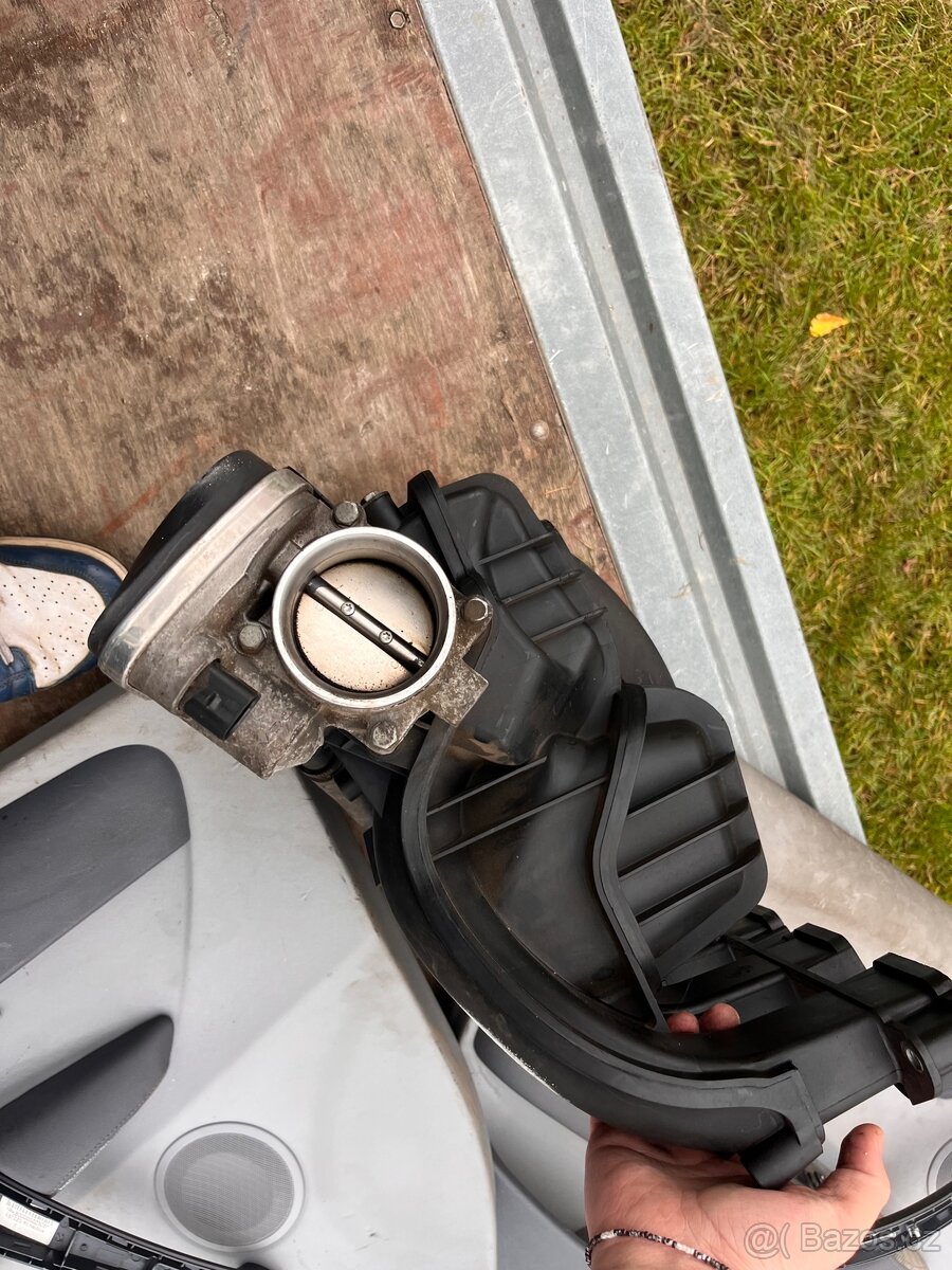 díly BMW E87 116i - 13