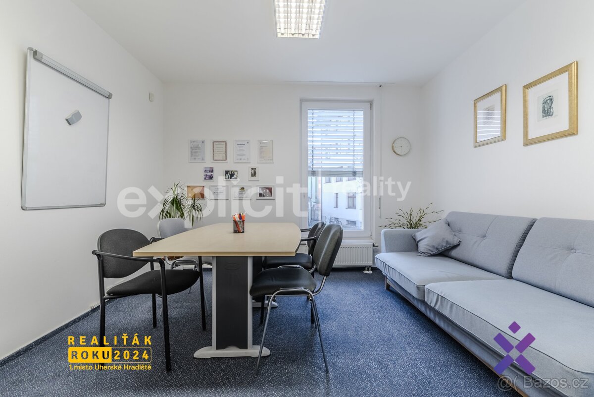 Prodej obchodního prostoru u náměstí 547 m², Uherské Hradišt - 13